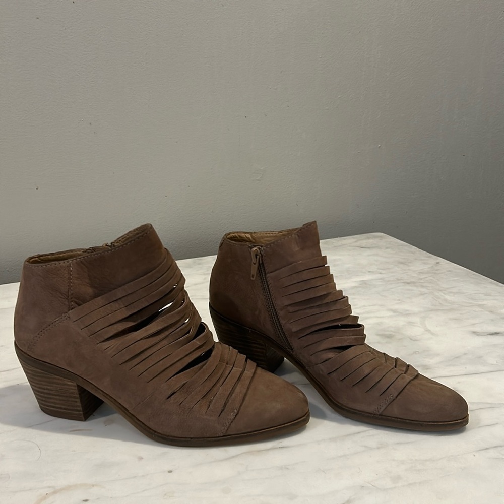 Tan suede lucky brand booties